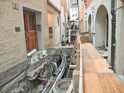 Bis Ende Juli nicht passierbar: Die Rosengasse in Feldkirch. Foto: sm
