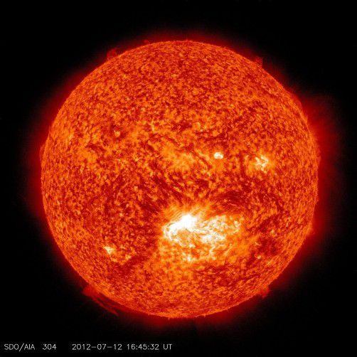 Ein Bild der NASA zeigt den entstehenden Sonnensturm. Foto: Reuters