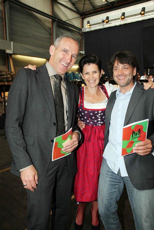 Organisatorin Susanne Juen-Aczel mit den Bürgermeistern Martin Netzer (l.) und Thomas Zudrell. Fotos: Meznar