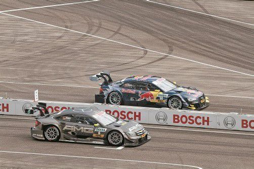 Spektakuläre Kopf-an-Kopf-Rennen wurden bei der DTM-Show im Münchner Olympiastation geboten. Foto: gepa