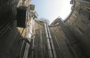 Rhomberg Bau rüstet Weinbergtunnel aus