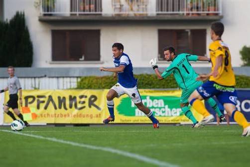 Auf und davon: Ali Osman fand beim 1:1 gegen St. Pölten mehrere sehr gute Chancen vor. Der Stürmer soll auch in Linz im Angriff des FC Lustenau für Unruhe sorgen. Foto: steurer