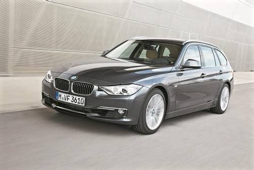 BMW 3er Touring: Bis zur B-Säule ist der Kombi mit der Limo ident. Dem Lade-Heck haben die Designer dynamische Schwung verpasst.