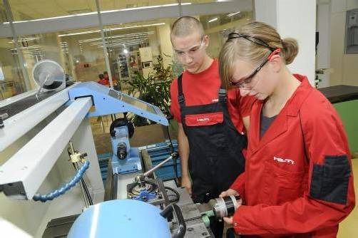 Bei der Hilti AG in Schaan werden die Grenzgänger für ihre Arbeit weiterhin in Franken entlohnt. volksblatt