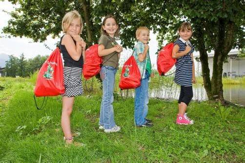 Dank des roten Gratis-Säckle steht einem perfekten Einstieg in die Schule nichts mehr im Wege. Foto:Vn/Steurer