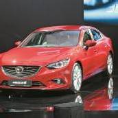 Mazda weckt mit Limousine Emotionen