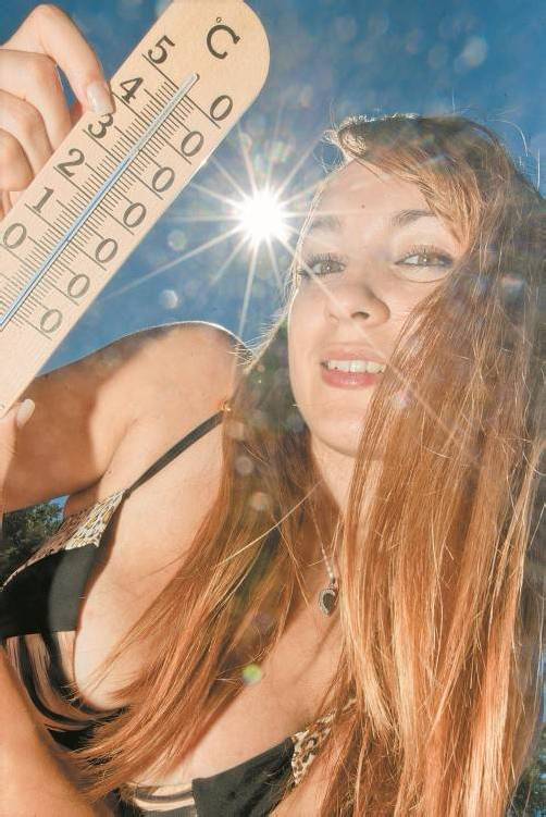 Das Thermometer klettert steil nach oben. Für Selina gibt es da nur eines, ab ins Wasser. Foto: vn/steurer