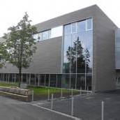 Top-Schule vor Fertigstellung