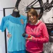 Innovativ und leicht bekleidet