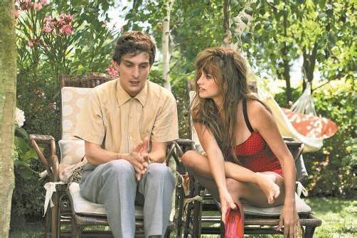 In „To Rome with Love“ ist neben Penélope Cruz und Alec Baldwin der Starregisseur Woody Allen selbst auf der Leinwand zu sehen. Foto: Tobis Film