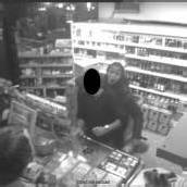 Keine Spur zu brutalem Tankstellenräuber