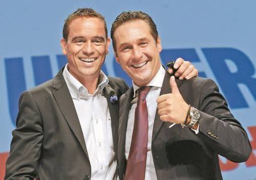 Vor zweieinhalb Jahren wurde aus dem Kärntner BZÖ die FPK: Uwe Scheuch (l.) und Heinz-Christian Strache feierten damals die Wiedervereinigung des freiheitlichen Lagers. Foto: APA