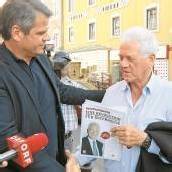 Auch mit 80 will Stronach „mit Gold die Regeln machen“