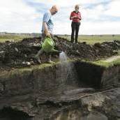 Jungsteinzeit-Boot im Federseeried entdeckt