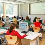 Abseits der Schulbank Praxisluft schnuppern