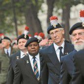Britische Kriegsveteranen marschieren gegen Kürzungen