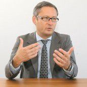 Mit Flügel und Bodenhaftung