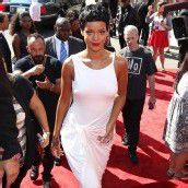 Rihanna wartet auf Traummann