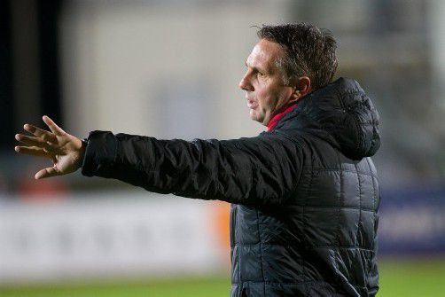 Am Spielfeldrand kann Damir Canadi zuweilen schon sehr emotional reagieren. Foto: Steurer