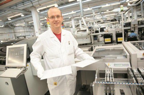 Am Standort Dornbirn werden nun Betriebsgeräte für die Zukunftstechnologie LED hergestellt. Foto: b. Rhomberg