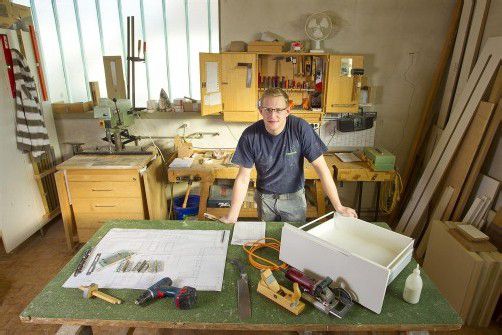 Die kleinen Betriebe in Vorarlberg (im Bild: Tischlerei Stadler) sorgen für eine breite und solide Basis des Standortes.  Foto: VN/Hartinger