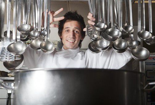 Christoph Marte hat mit 23 Jahren bereits zwei Hauben im Gault Millau erkocht. Foto: VN/Hartinger