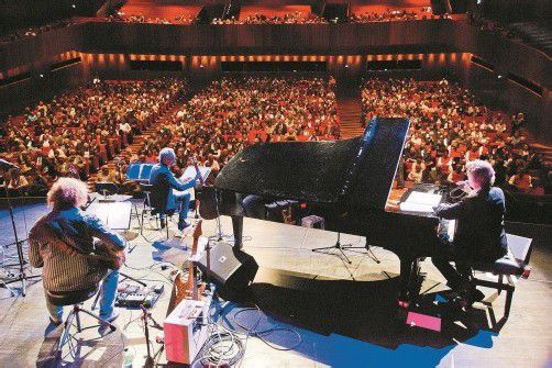 Einmaliges Ambiente im Bregenzer Festspielhaus – darauf dürfen sich die Besucher der „Ma hilft“-Gala freuen. Foto: vn/steurer