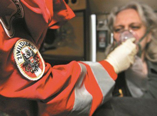 Fällt der Zivildienst, kommt das freiwillige soziale Jahr. Das neue Modell soll jährlich 211 Mill. Euro kosten.
Foto: apa