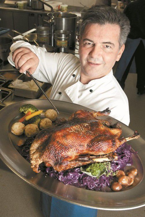 Genussvoll aufgetischt: Auch bei Martin Berthold im „Wirtshaus am See“ in Bregenz beginnen jetzt die Ganslwochen. Foto: vn/hartinger
