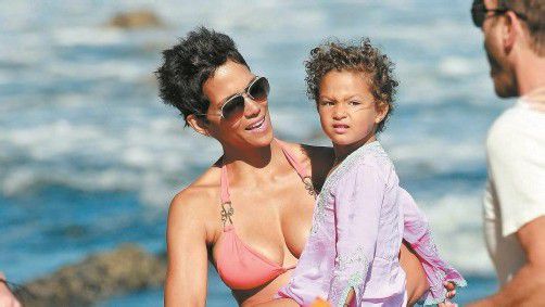 Halle Berry darf mit ihrem Töchterchen nicht auswandern, sie muss in den USA bleiben.