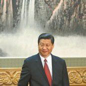 Xi Jinping führt Partei und Militär in China an
