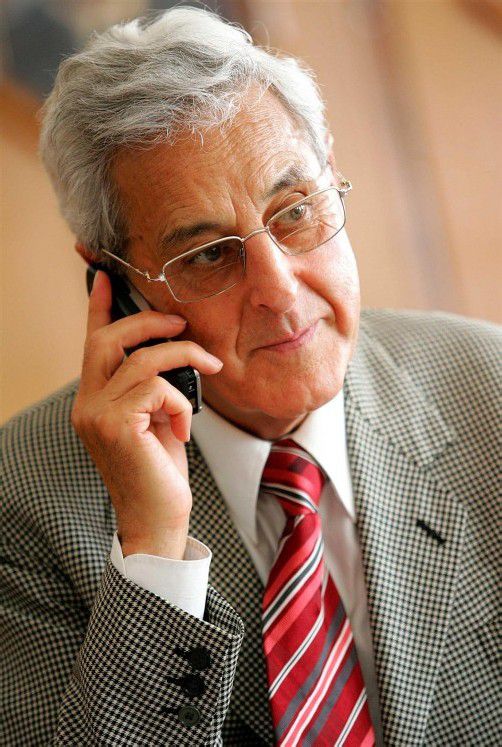 VN-Ombudsmann Gottfried Feurstein hat ein offenes Ohr für alle Anliegen. Foto: VN/Gmeiner