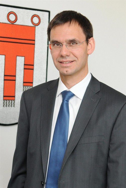 Es ist ein erfreuliches Ergebnis, besonders in Niederösterreich. Ich gratuliere Erwin Pröll! Es ist möglich, auch absolute Mehrheiten zu erreichen. Das gibt Rückenwind im Superwahljahr. Auch in Kärnten hat die ÖVP gut abgeschnitten, dort gab es insgesamt ein politisches Erdbeben. Stronach ist ein ernst zu nehmender Faktor.
 LH Markus Wallner, ÖVP