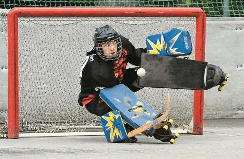 Wolfurt-Goalie Roman Mohr erwartet viel Arbeit. Foto: Schwämmle