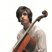 Meistercellist Kian Soltani spielt für „Ma hilft“ /D4