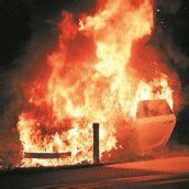Auto ging in Flammen auf