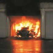 Auto brannte lichterloh