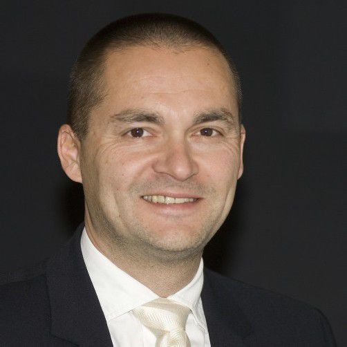 Dr. Markus Walla