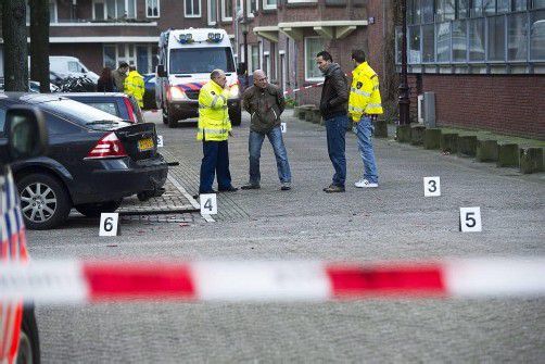 Eine brutale Schießerei mitten in Amsterdam forderte zwei Tote. Foto: EPA