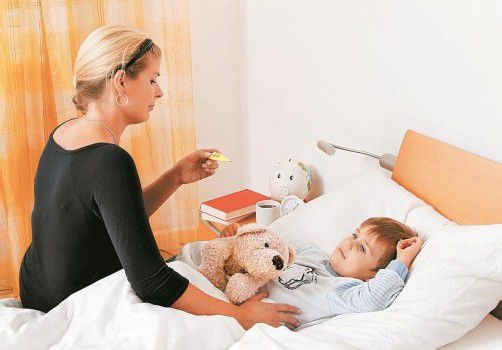 Eltern können nun auch zur Betreuung ihrer Stiefkinder zu Hause bleiben. Foto: Bilderbox