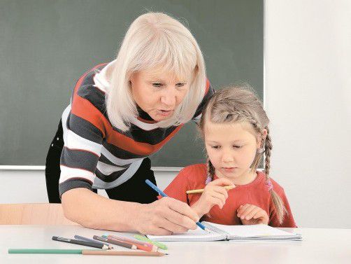 Erfahrene Lehrerinnen und Lehrer erlebten Schulreformen bislang nur als Kürzungen.