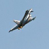Verteidigungsminister Darabos lässt Eurofighter-Ausstieg prüfen