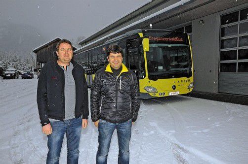 Gerhard Felder und Stefan Fechtig – ihre Busse legen jährlich 1,4 Millionen Kilometer im Linienverkehr zurück.