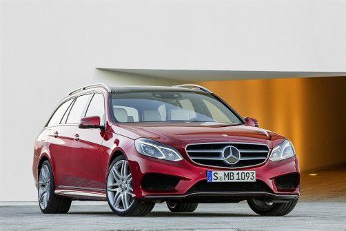 Neues Gesicht für die E-Klasse von Mercedes, die im April zu den Händlern kommt. Fotos: Werk