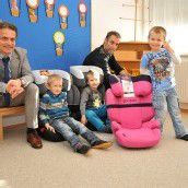 Kindersitze für SOS-Kinderdörfer