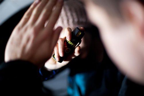 Dem Fahrer wurde Pfefferspray ins Gesicht gesprüht.