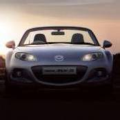 Mazda baut für Alfa Roadster