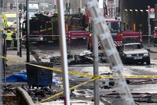 Die Straßen in der Umgebung wurden gesperrt, mehrere Häuser wurden evakuiert. Foto: reuters