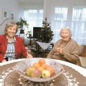 Mutter und Tochter als „WG“ im Seniorenheim