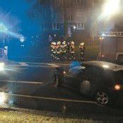 Auf Rheinstraße in Gegenverkehr geprallt